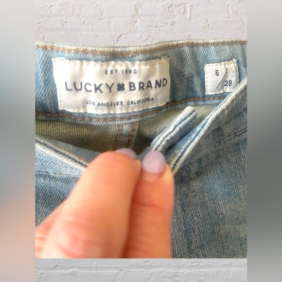 Lucky Brand Bridgette High Rise Cropped Mini Boot Jean in light wash Sz 6/28 - Picture 5 of 11